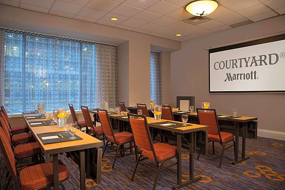 Courtyard by Marriott New York Manhattan/Midtown East