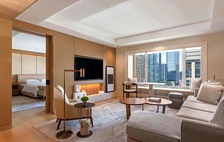 Chicago Avenue Suite