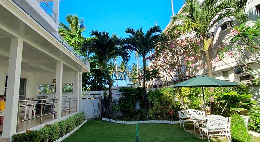 Clubboracay Apartelle