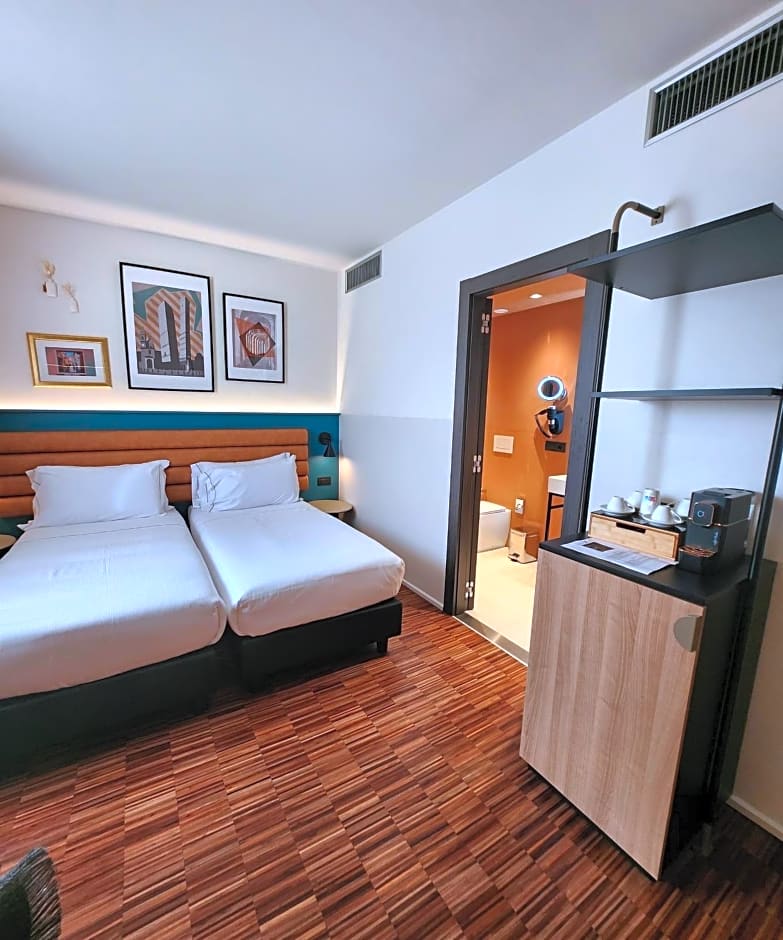 Bleis Hotel
