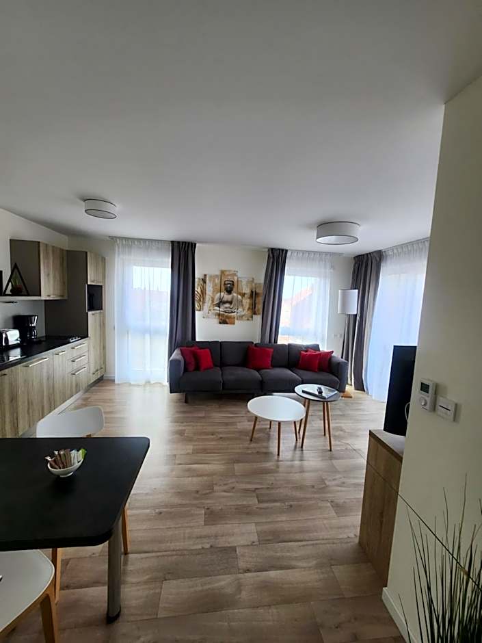 DOMITYS - Le Fil de Soie