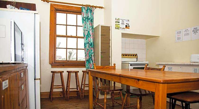 Jikeleza International Backpacker Lodge