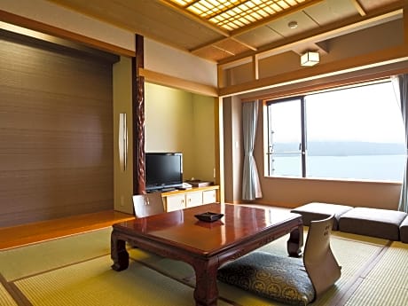 Japanese-Style Room with Shower and Toilet with Lake View - Non-Smoking