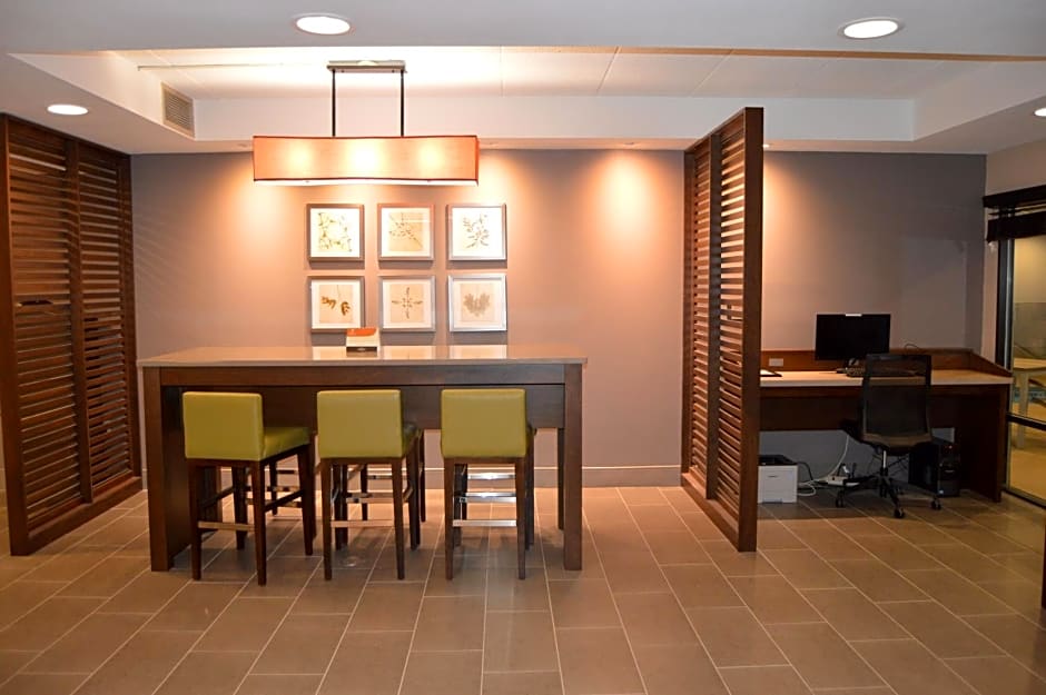 Country Inn & Suites by Radisson, La Crosse, WI