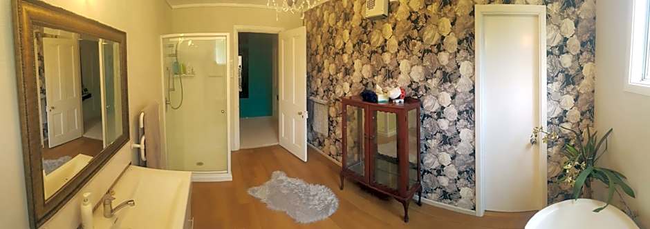 Windhaven Bed & Breakfast