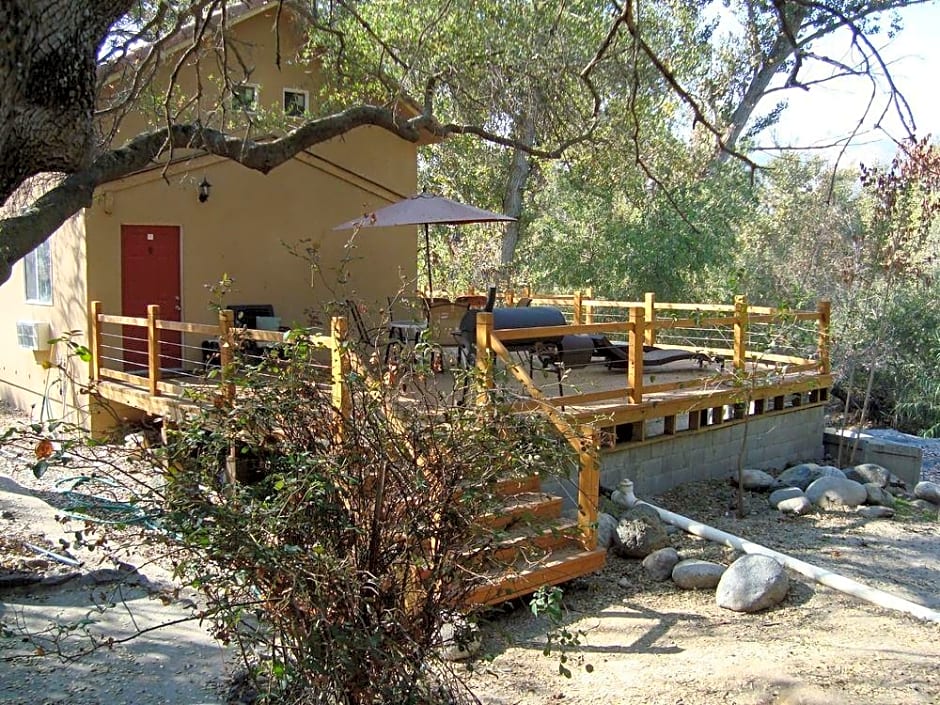 Sequoia Riverfront Cabins