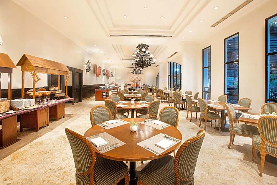 Aryaduta Lippo Village