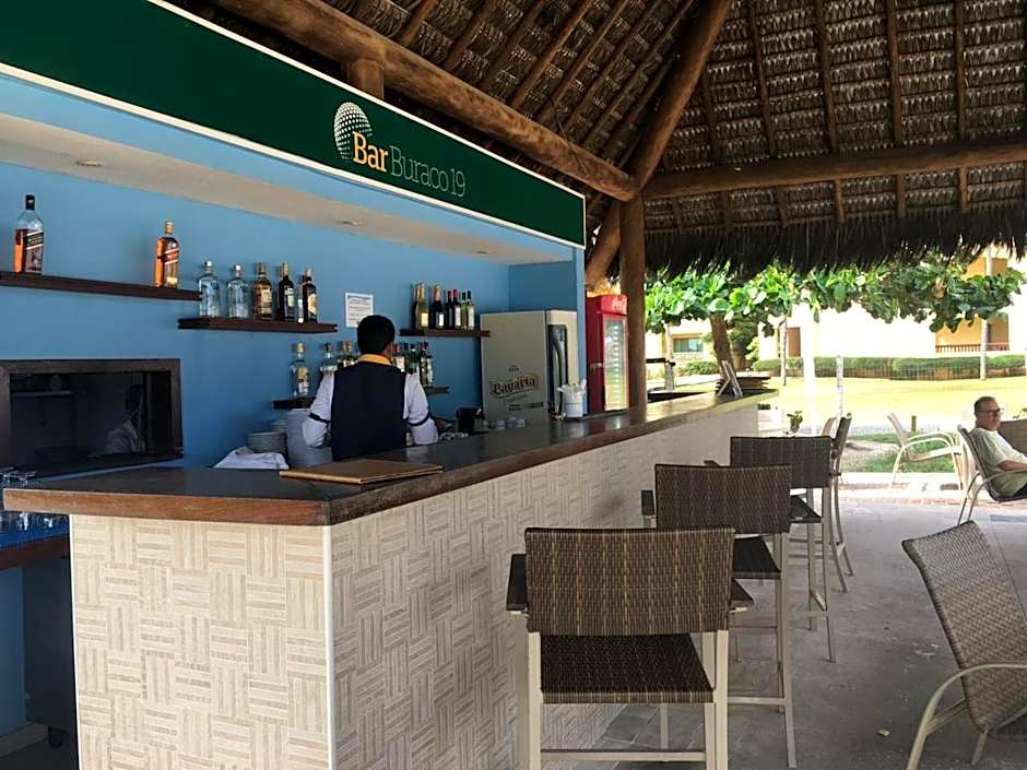 Apartamento para temporada em Praia do Forte Bahia, no Condomínio Mediterrâneo II, IBEROSTATE