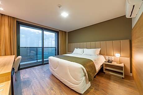 Super Deluxe (2 adults)