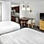TownePlace Suites by Marriott Lawrence Downtown
