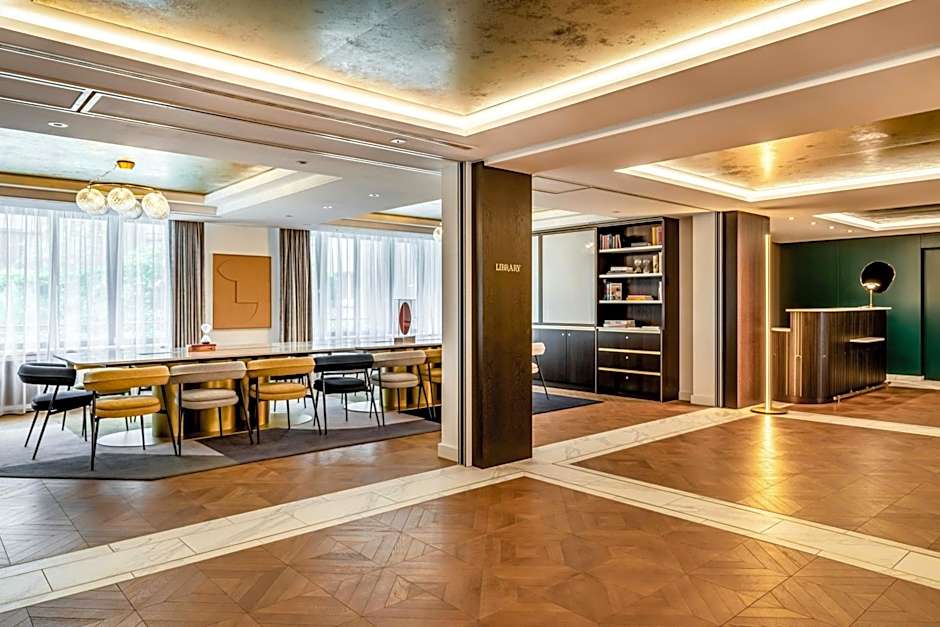 Neues Schloss Privat Hotel Zurich, Autograph Collection