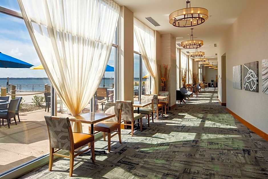 Courtyard by Marriott Erie Bayfront