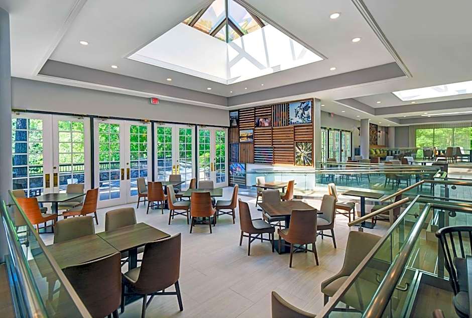 Hilton Peachtree City Atlanta Hotel & Conference Center