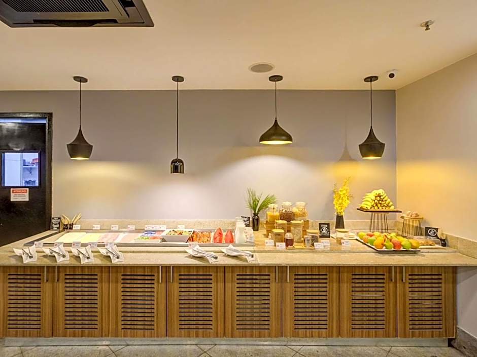 Ibis Copacabana Posto 2