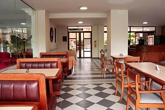 Hotel Ayenda Casa Ballesteros 1318