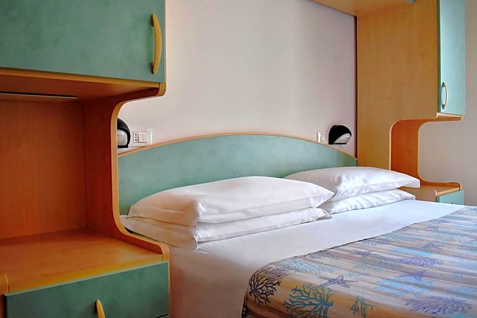 Photo 1 of 16 of Standard 1 Double Bed or 2 Beds