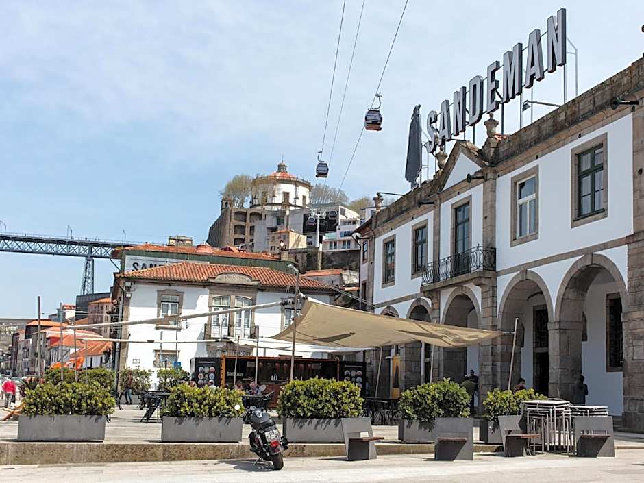 The House of Sandeman - Hostel & Suites