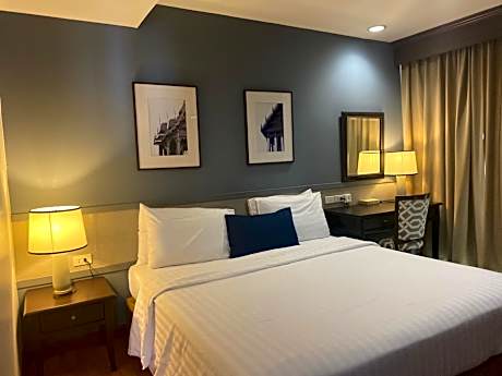 Deluxe Double or Twin Room with Balcony