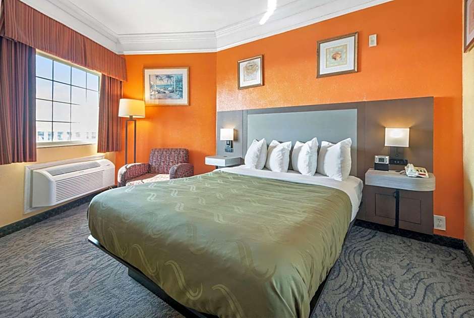 Quality Inn & Suites Galveston - Beachfront
