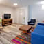 Holiday Inn Express Hotel & Suites Minneapolis-Golden Valley By IHG