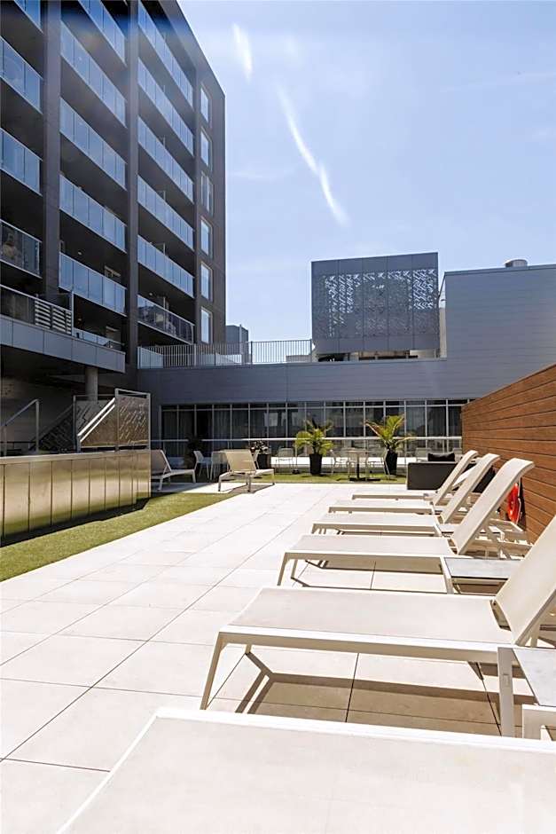 Hampton Inn By Hilton Montreal Downtown, Qc