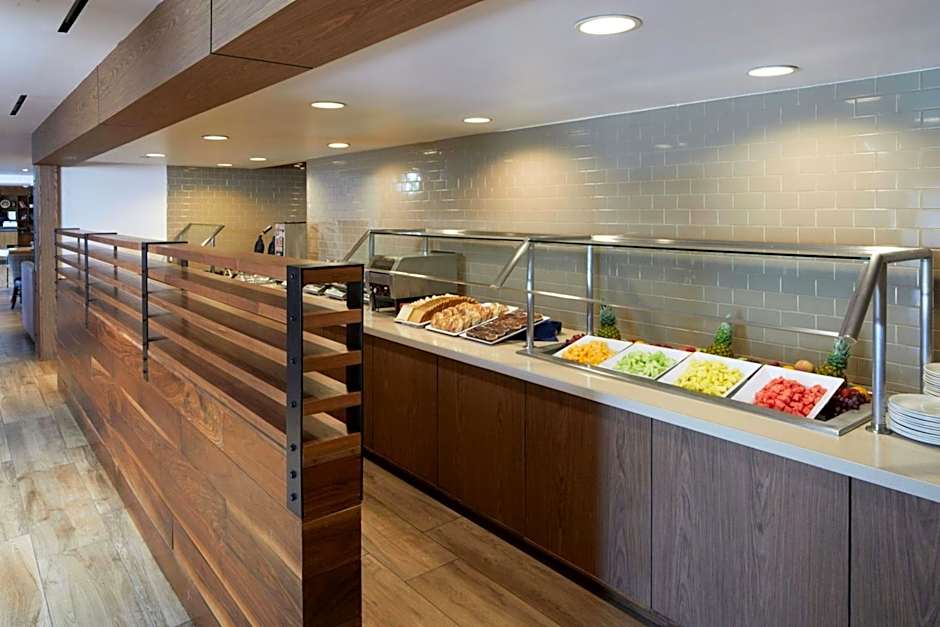 Four Points by Sheraton Los Angeles Westside