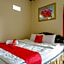 RedDoorz @ Hotel Aulia Majene