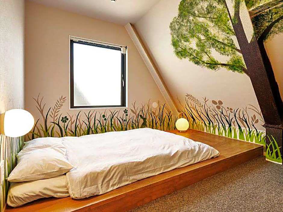 AND HOSTEL KURAMAE WEST