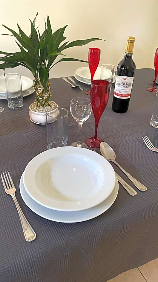 Apto todo climatizado a 5min da Vila Germânica, 3 quartos mais um quarto conjugado, berço e garagem