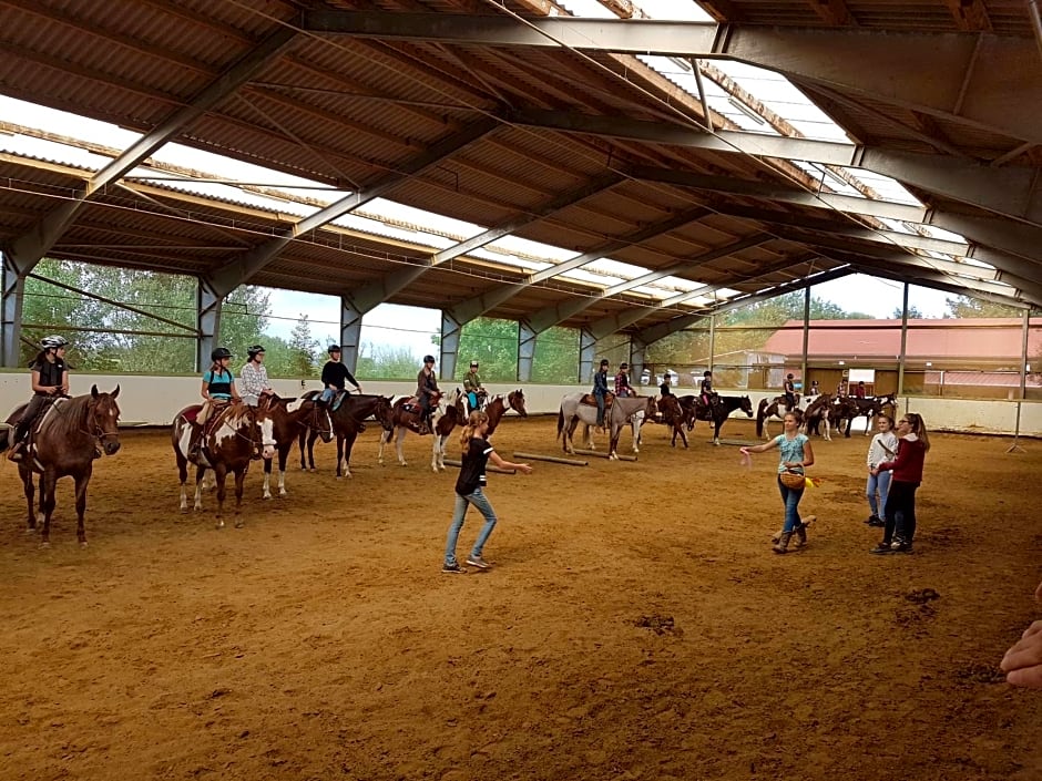 Chrom Ranch Reiterhof