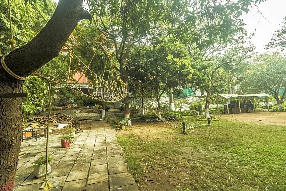 WOW STAYZ2 Hotel Misty Meadows