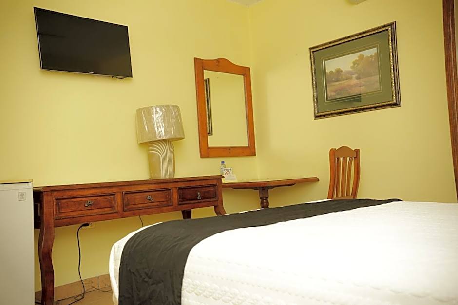 Hotel Posada Santa Fe Sabinas