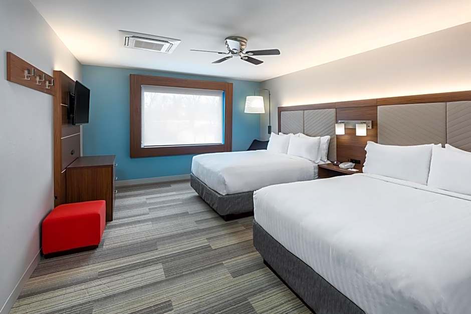 Holiday Inn Express & Suites West Plains Southwest By IHG