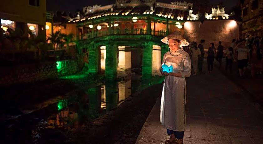 Hoi An Riverland Villa - Hoi An Center