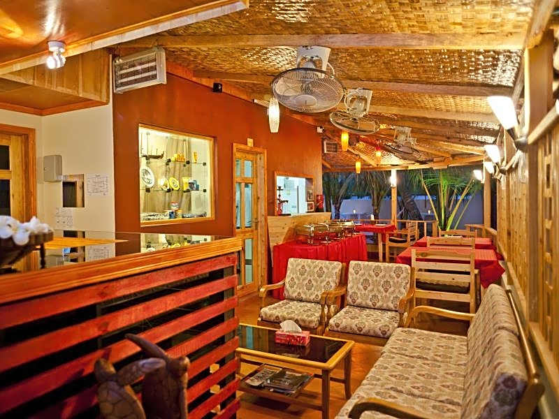 Stingray Beach Inn at Maafushi
