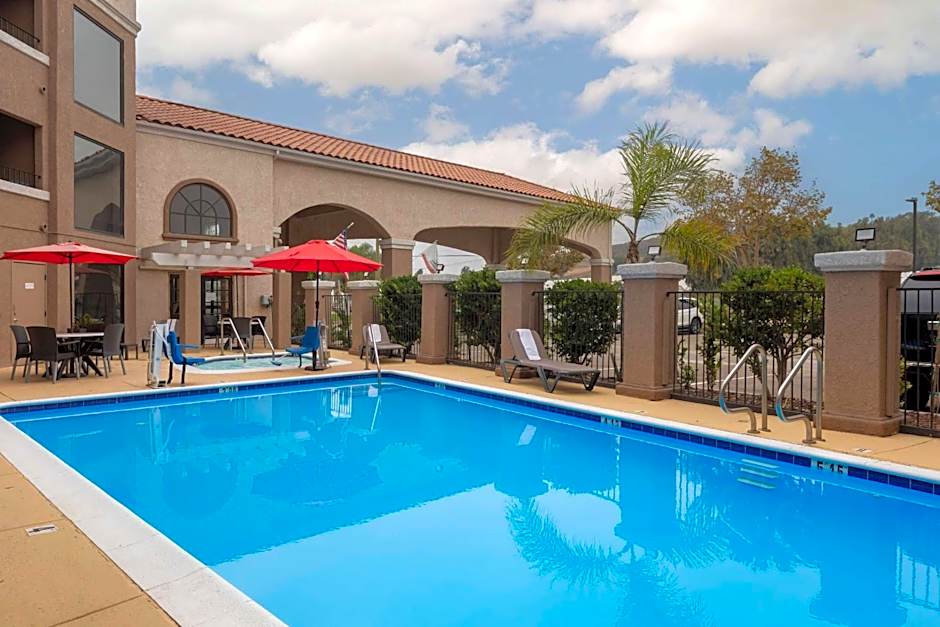 Quality Inn & Suites Camarillo-Oxnard