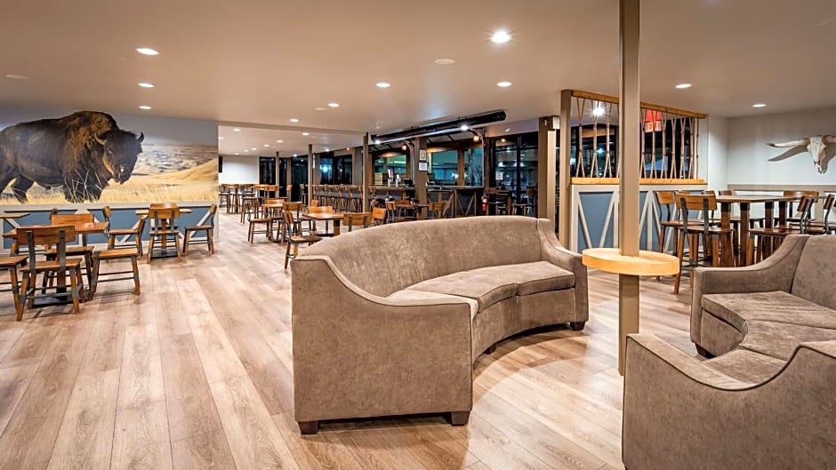 Best Western Plus Saddleback Inn and Conference Center