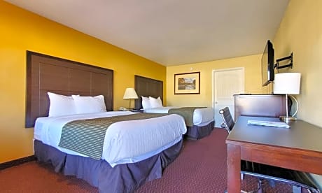 Queen Room with Two Queen Beds - Mobility Access/Non-Smoking