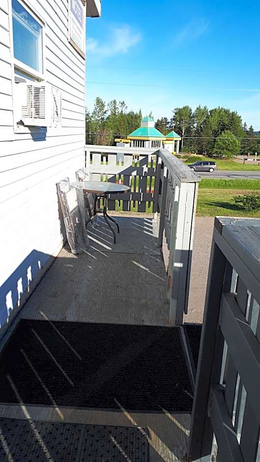 Nipigon Travelers Motel
