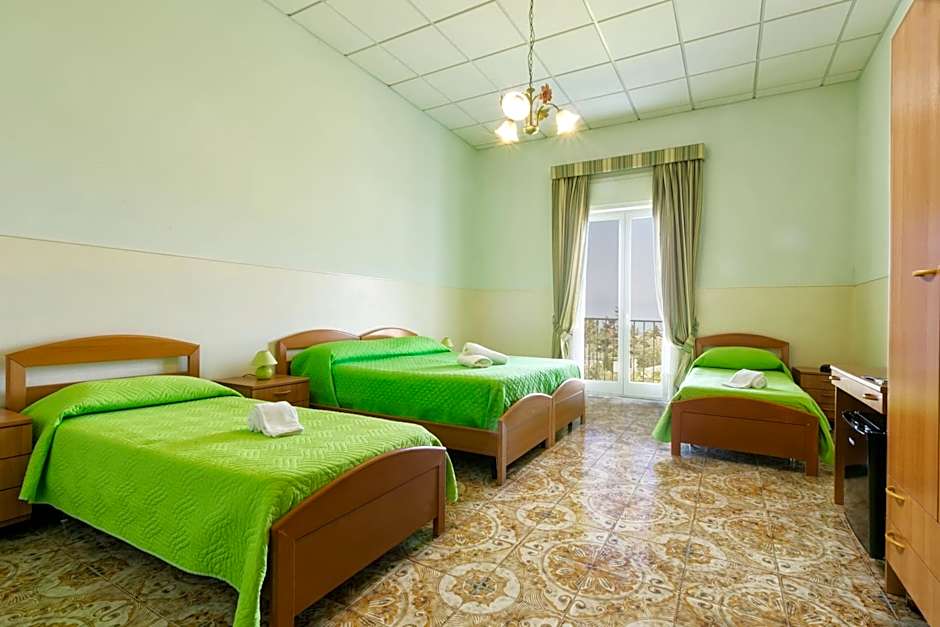 Sisters Hotel