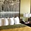 Super 8 by Wyndham Montrose