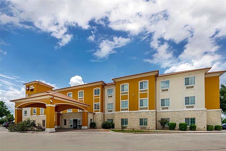 Best Western Plus San Antonio East Inn & Suites