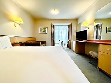 Special Offer - Executive Queen Room 