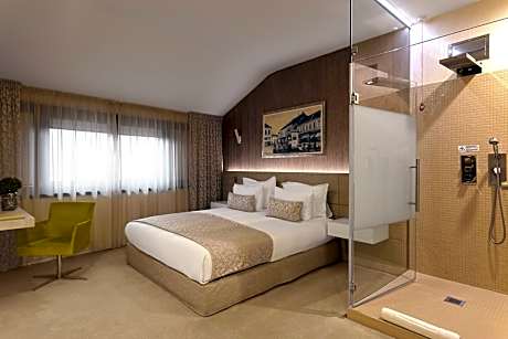 Business Class Double Room