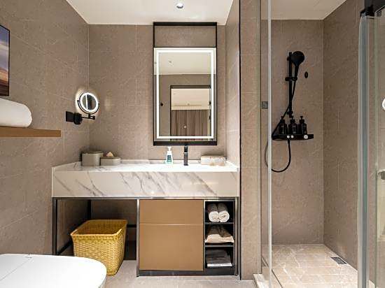 Atour Hotel Qidong Phoenix Hui Renmin West Road