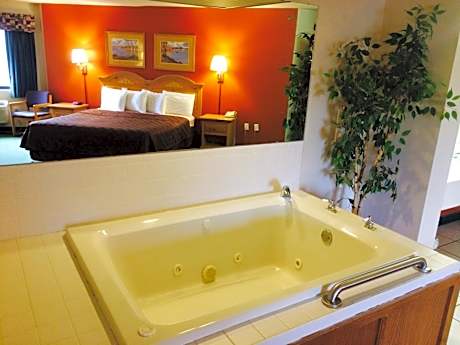 King Suite with Spa Bath