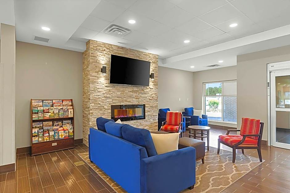 Comfort Inn & Suites