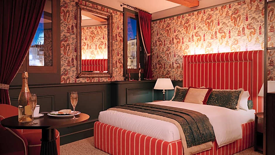 Eight Venezia