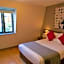Britannia Study Hotel