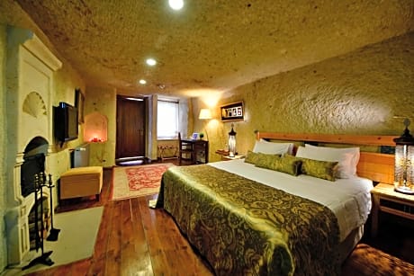 Superior Cave Double Room